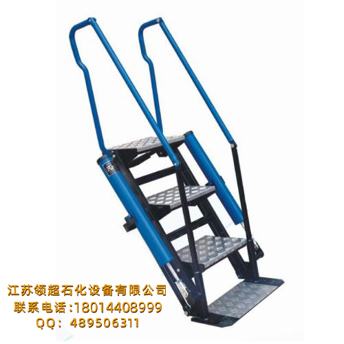 福建廈門客戶定制的折疊梯活動梯（簡易梯三步梯四步梯五步梯側裝梯）已發(fā)貨(圖1)